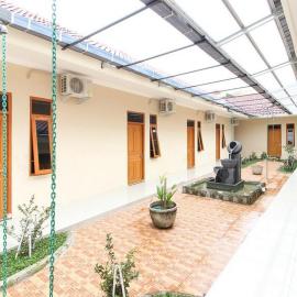 RedDoorz near Sheikh Zayed Surakarta