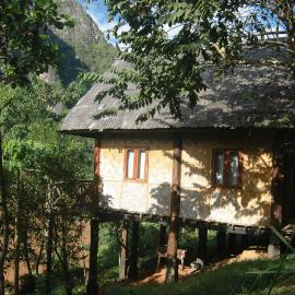 Nong Kiau Riverside, hotel in Nongkhiaw