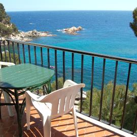 STUDIOS FACE À LA MER - Cala Llevado, hotel i Tossa de Mar