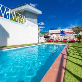 PJ Patong Resortel, hotel di Pantai Patong