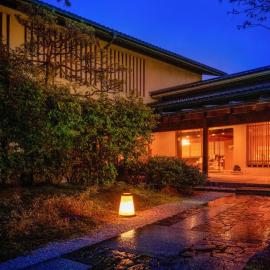 Awara Onsen Minoya Taiheikaku, hotel u gradu Awara