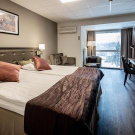 Viesnīca First Hotel Royal pilsētā Sefle