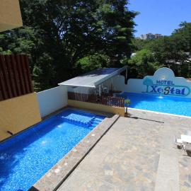 Hotel Xestal, hotel in Santa Cruz Huatulco