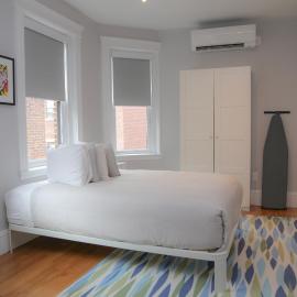 A Stylish Stay w/ a Queen Bed, Heated Floors.. #32, hotel in Brookline
