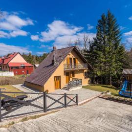 Kuća za odmor Villa.ris, Hotel in Lokve