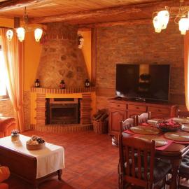 La Casa de la Abuela Mari โรงแรมในTrescasas