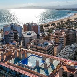 apartament de luxe con piscina