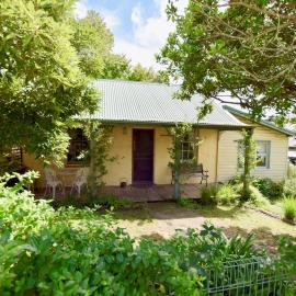 Waragil Cottage - Original Settler's Home
