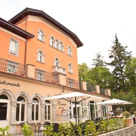 Borgo Val di Taro में, होटल Albergo Roma