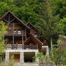 Florile Bucegilor, hotel in Sinaia