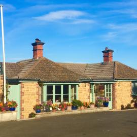 Heatherbell Cottage Guest Accommodation, Hotel in West Bay