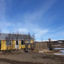 Við-Bót Riverside Cottage, hotel u gradu Egilstadir