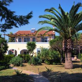 Year-Round Beachfront Bliss at Memi Beach, Koroni
