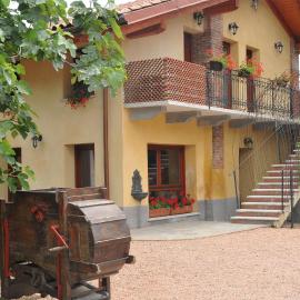 Agriturismo Cascina Madonnina, khách sạn ở Pregnana Milanese