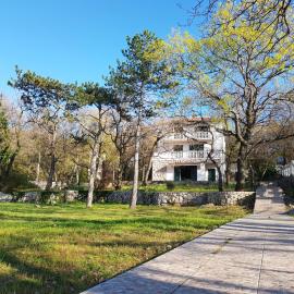 Vila Kajče, hotel in Omišalj