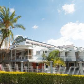 Hotel Catama Inn, hotel u gradu 'Fusagasuga'