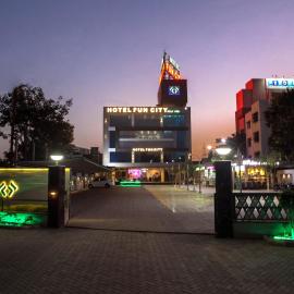 Hotel Fun City, Hotel in Navsāri
