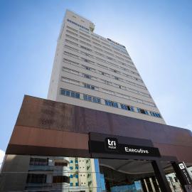 Tri Hotel Executive Brusque, ξενοδοχείο σε Brusque