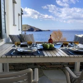 Aqua Blue, only 100 meters from the beach of Gialiskari، فندق في لوليدا