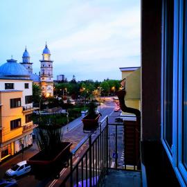 Bulevard Apartments, hotell i Satu Mare