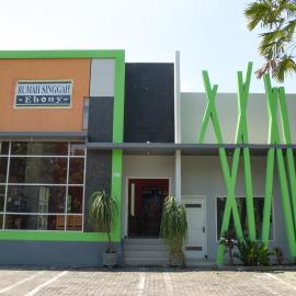 RedDoorz Syariah near Balai Kota Probolinggo 2