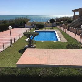 Apartamento frente al mar, hotel in Les Cases d'Alcanar