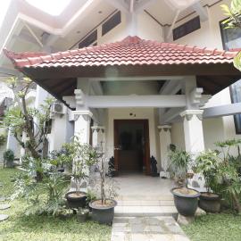 RedDoorz Syariah near Gelora Delta Sidoarjo, hotel in Sidoarjo