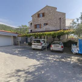 Apartments and Rooms LEA