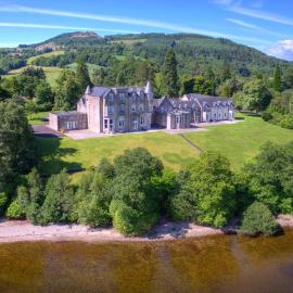 No 15 Lomond Castle, hotel a Balloch