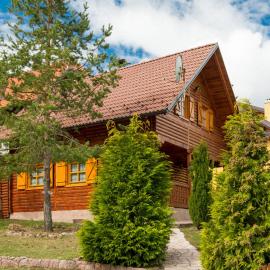 Rajska koliba, hotel u gradu 'Kaludjerske Bare'