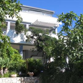 House Filomena, hotel a Rab