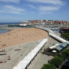 PRIMERA LÍNEA PLAYA+PARKING GRATIS, hotel in Gijón