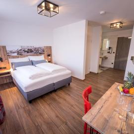 Hotel & Brauerei-Gasthof Neuwirt, hotel v destinaci Neuburg an der Donau