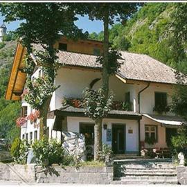 Burgfrieden, Hotel in Sterzing