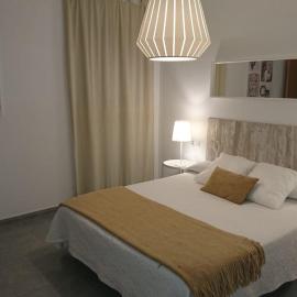 Playa y Montaña Faura-Valencia, hotel en Faura