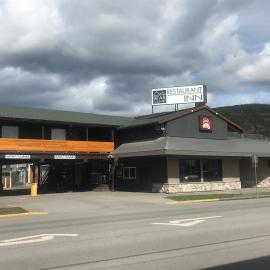 Bear Country Inn: Terrace şehrinde bir otel