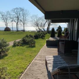 Lagoon-view apartment in Preila