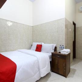 RedDoorz near Museum Gunung Merapi