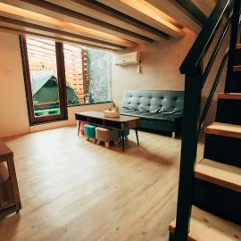 Chu's Home類包棟家庭房#本國旅客須先匯款, viešbutis mieste Tainanas