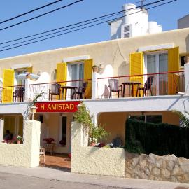 FLOR Amistad Hostal, hotel in Paguera