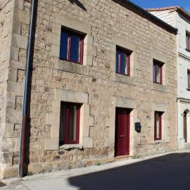 La casa de la Petra, hotel in Quintanar de la Sierra