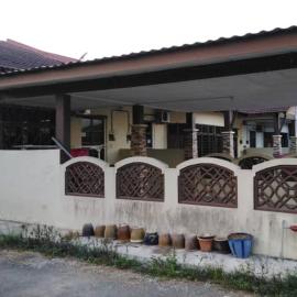 Zara Homestay, Hotel in Machang