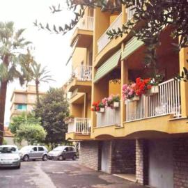 Bordighera centro molto tranquillo, hotel v destinácii Bordighera
