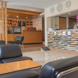 d'primahotel Airport Jakarta Terminal 1A: Tangerang şehrinde bir otel