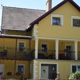 Noclegi Pod Lasem, Hotel in Lubrza