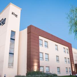 Boer Hotel By Kube, hotel in Deán Funes