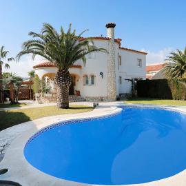 Holiday Home Dirk by Interhome, hotel in L'Ampolla