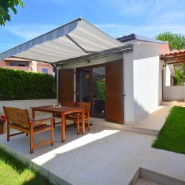 Holiday Home Dunja by Interhome, hotel Štinjanban