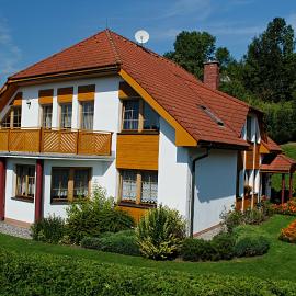 Pension B&B, hotel in Vrchlabí