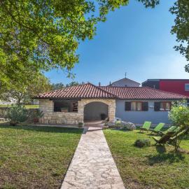 Holiday Home Cetina by Interhome